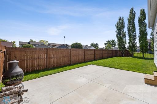 5120 8th Avenue S, Fargo, ND 58103
