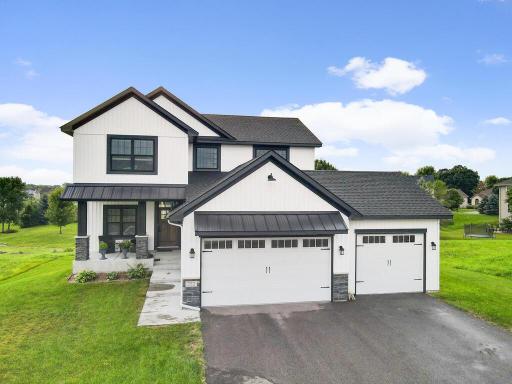252 3rd St SW Delano - previous model home