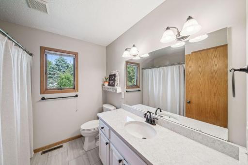 1251 Meadowlark Lane, New Richmond, WI 54017