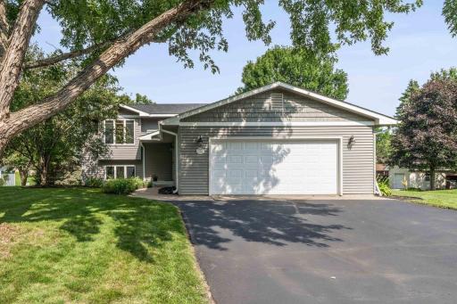 1251 Meadowlark Lane, New Richmond, WI 54017