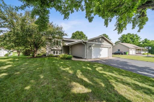 1251 Meadowlark Lane, New Richmond, WI 54017