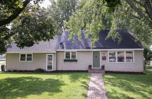968 Scott Street S, Shakopee, MN 55379