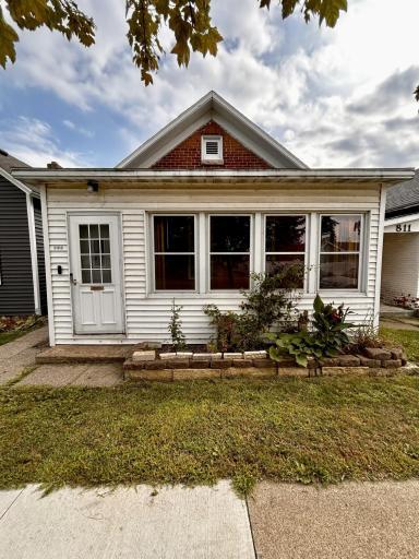 813 E Mark Street, Winona, MN 55987