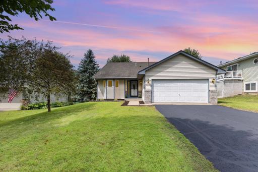 8168 Jeffery Lane S, Cottage Grove, MN 55016