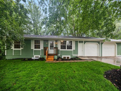 517 Ladonna Lane, Faribault, MN 55021