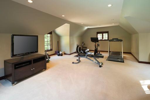 4905 Rolling Green Parkway, Minneapolis, MN 55436