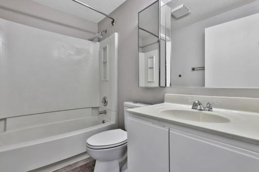 Main level Full Bath