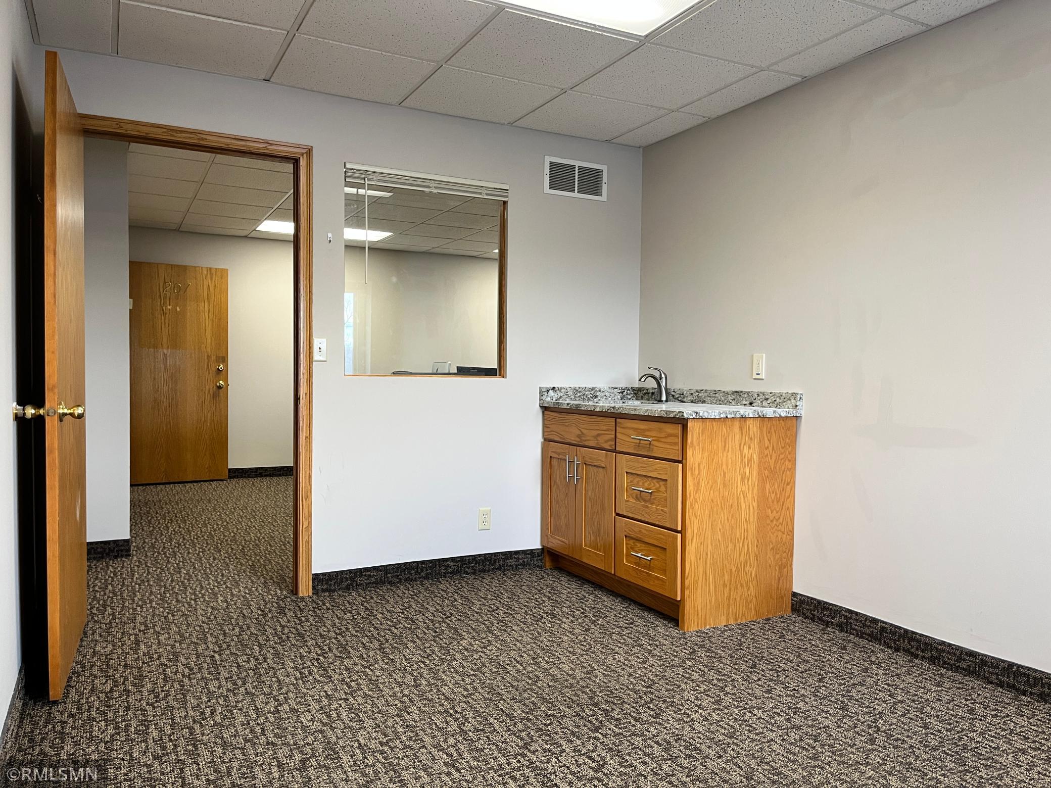 Suite 207