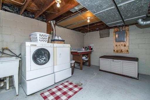 Large and open laundry area