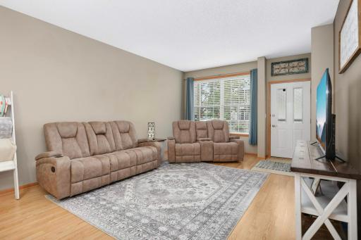 5220 Hummingbird Lane, 176, Farmington, MN 55024