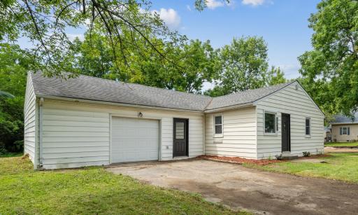 2032 7th Avenue, Mankato, MN 56001