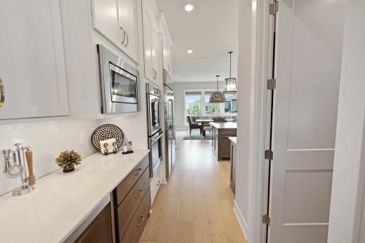 24565 Bentgrass Way, Excelsior, MN 55331