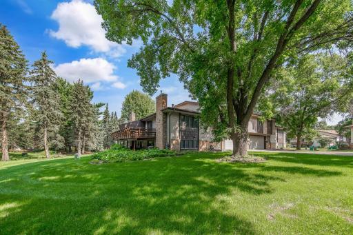 7707 York Lane N, Brooklyn Park, MN 55443