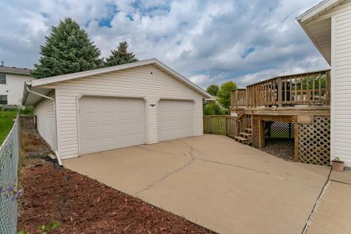 827 44th Avenue NW, Rochester, MN 55901