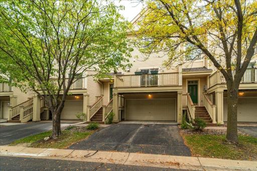 13888 52nd Avenue N, Plymouth, MN 55446