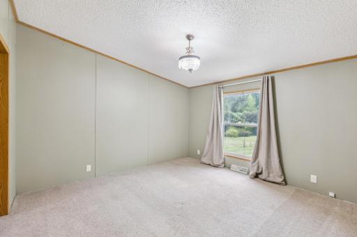 25617 98th Street NW, Zimmerman, MN 55398