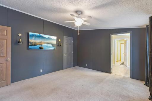 25617 98th Street NW, Zimmerman, MN 55398