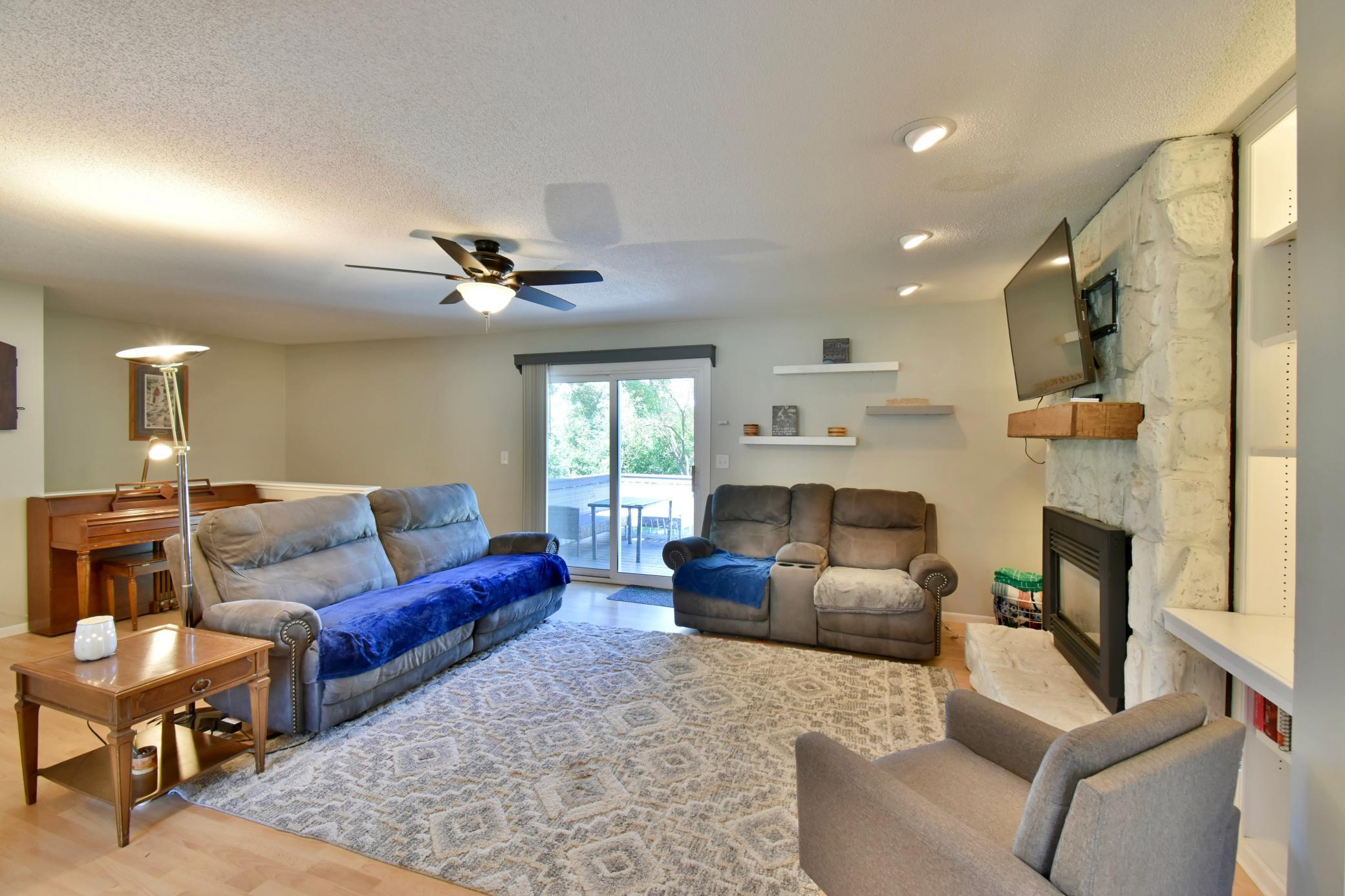 Livingroom to walk out deck