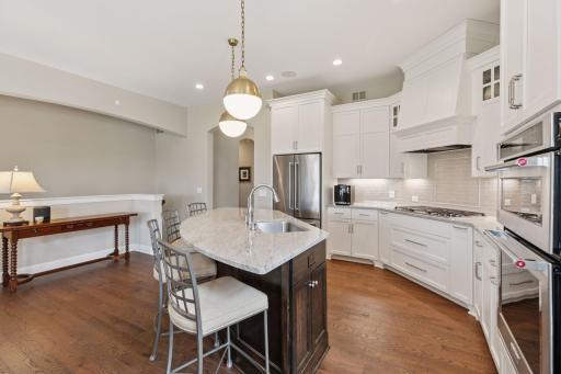 299 Bellwether Path, Wayzata, MN 55391