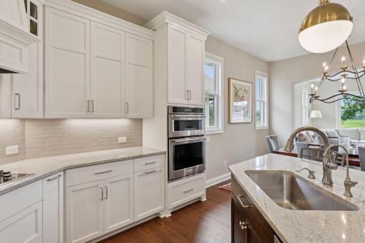 299 Bellwether Path, Wayzata, MN 55391