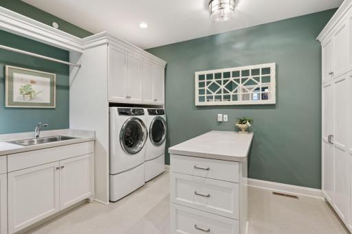 299 Bellwether Path, Wayzata, MN 55391