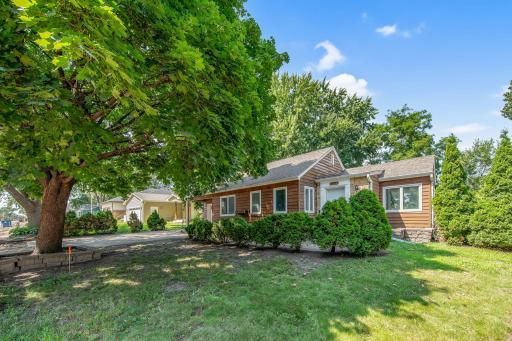447 Bernard Street E, West Saint Paul, MN 55118