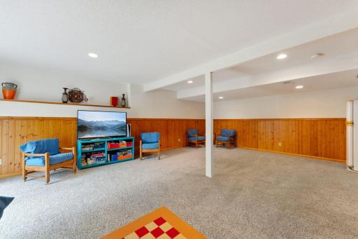 16370 Goodview Trail, Lakeville, MN 55044