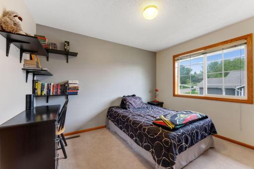 16370 Goodview Trail, Lakeville, MN 55044