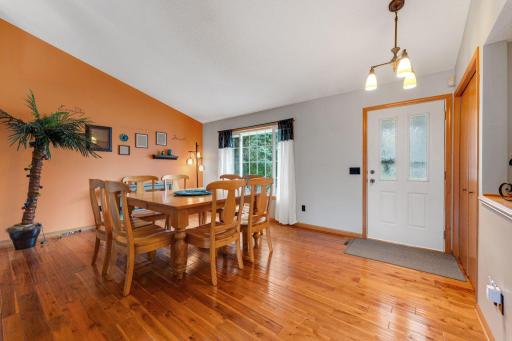 16370 Goodview Trail, Lakeville, MN 55044