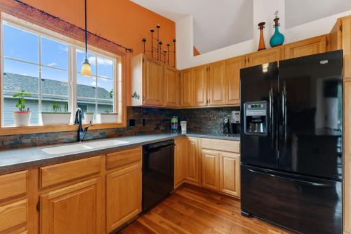 16370 Goodview Trail, Lakeville, MN 55044