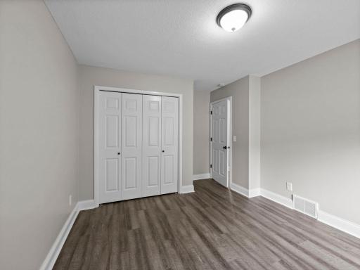 26-web-or-mls-5900 W 139th St (131 of 187).jpg