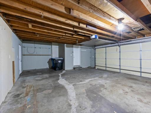 40-web-or-mls-5900 W 139th St (72 of 187).jpg