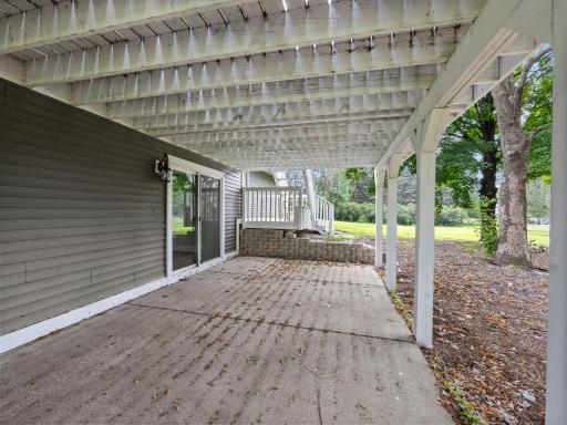 53-web-or-mls-5900 W 139th St (54 of 187).jpg