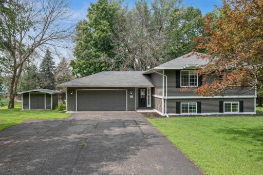 7-web-or-mls-5900 W 139th St (6 of 187).jpg