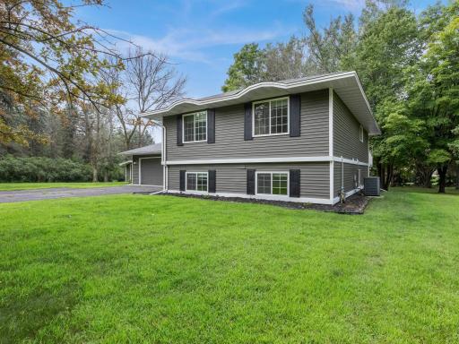 6-web-or-mls-5900 W 139th St (34 of 187).jpg