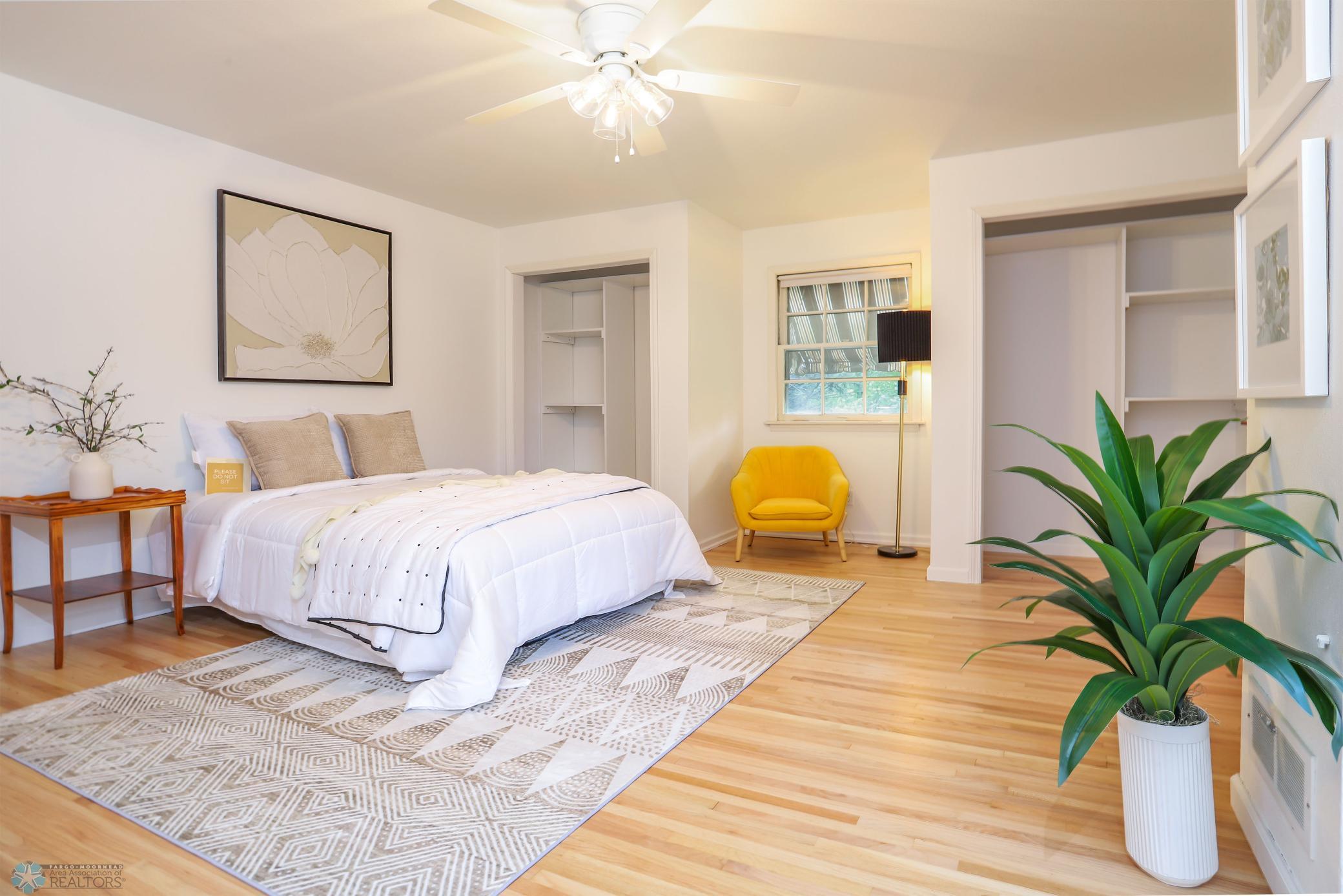 2nd bed upstairs