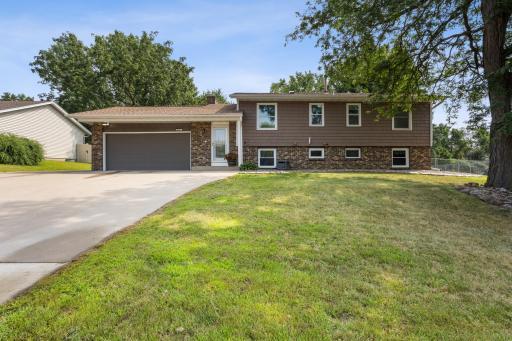 14144 Garland Avenue, Apple Valley, MN 55124
