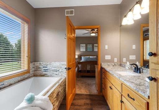 15229 Leander Lane, Montgomery, MN 56069