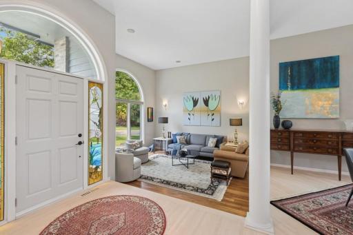 14701 Summit Oaks Drive, Burnsville, MN 55337