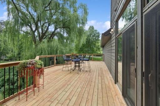14701 Summit Oaks Drive, Burnsville, MN 55337