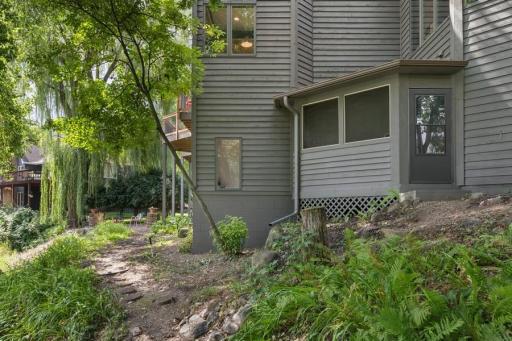 14701 Summit Oaks Drive, Burnsville, MN 55337