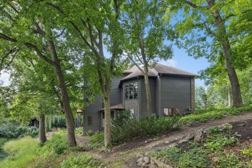 14701 Summit Oaks Drive, Burnsville, MN 55337