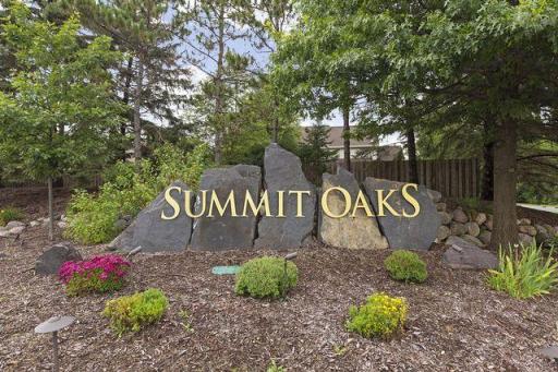 14701 Summit Oaks Drive, Burnsville, MN 55337