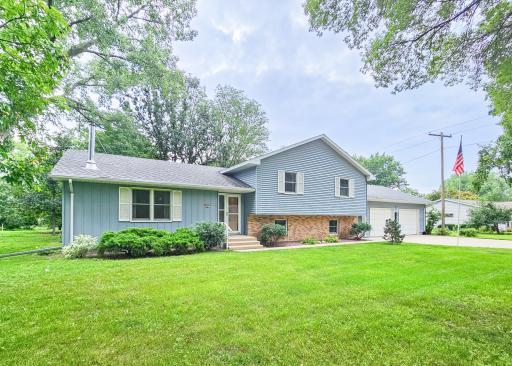 605 S Hemlock Street, Lamberton, MN 56152