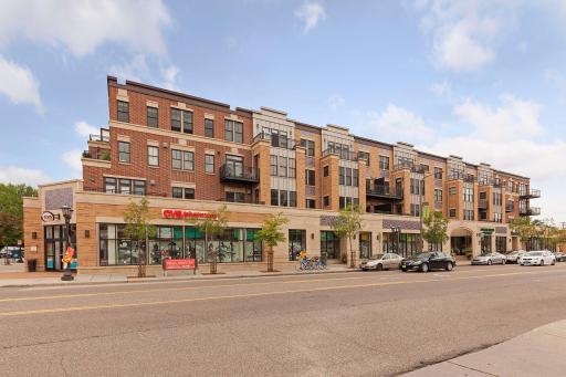 1060 Grand Avenue 404 - Spacecrafting - 0001.jpg