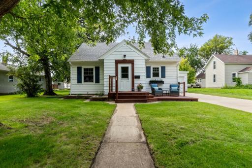 1118 Hawthorne Street, Alexandria, MN 56308