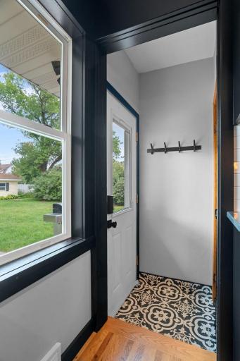 916 4th Street N, South Saint Paul, MN 55075