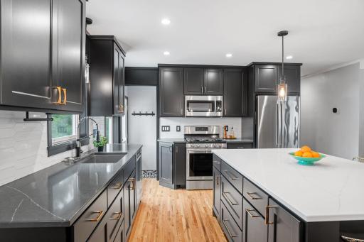 916 4th Street N, South Saint Paul, MN 55075