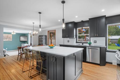 916 4th Street N, South Saint Paul, MN 55075