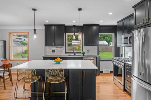 916 4th Street N, South Saint Paul, MN 55075